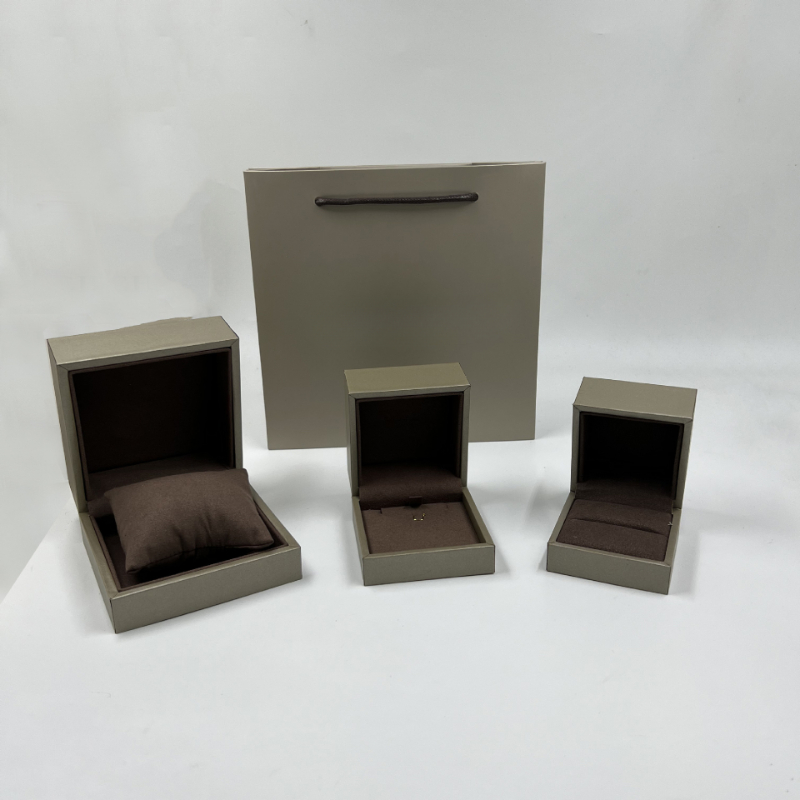 Luxury elegant necklace ring bangle bracelet jewelry box case with paper bag rings necklaces bracelets boxes cases bags