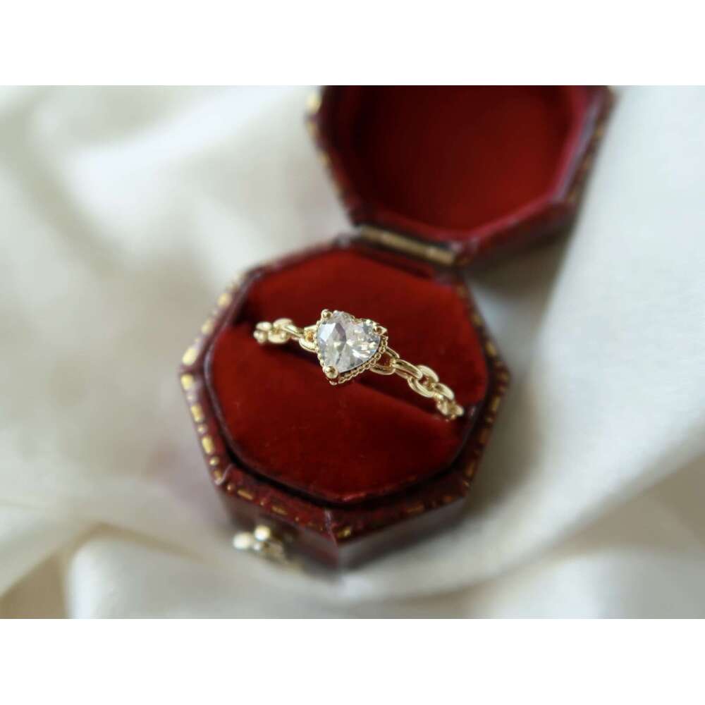 New Heart-Shaped White Zircon Great Wall Pattern Shiny Chain Adjustable Heart Ring Light Luxury Versatile Niche Design