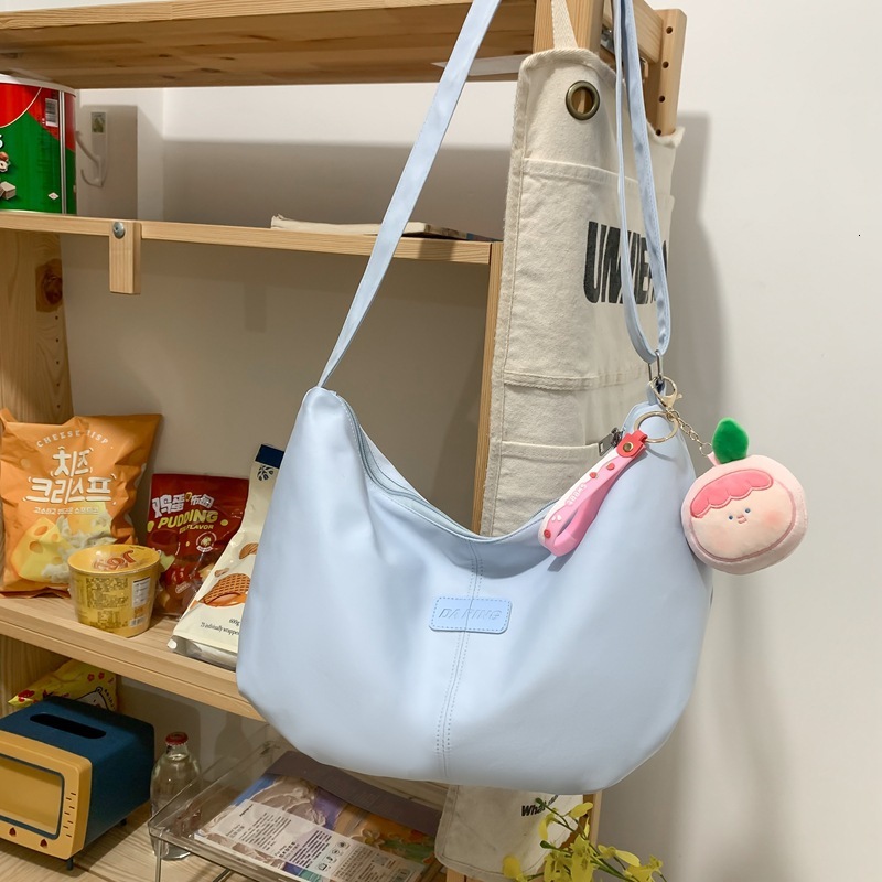 Free shipping designer 2025 New Japanese Style INS Large Capacity Shoulder Bag for Women Casual Dumpling Bag for Students Class Commuting Crossbody Ba
