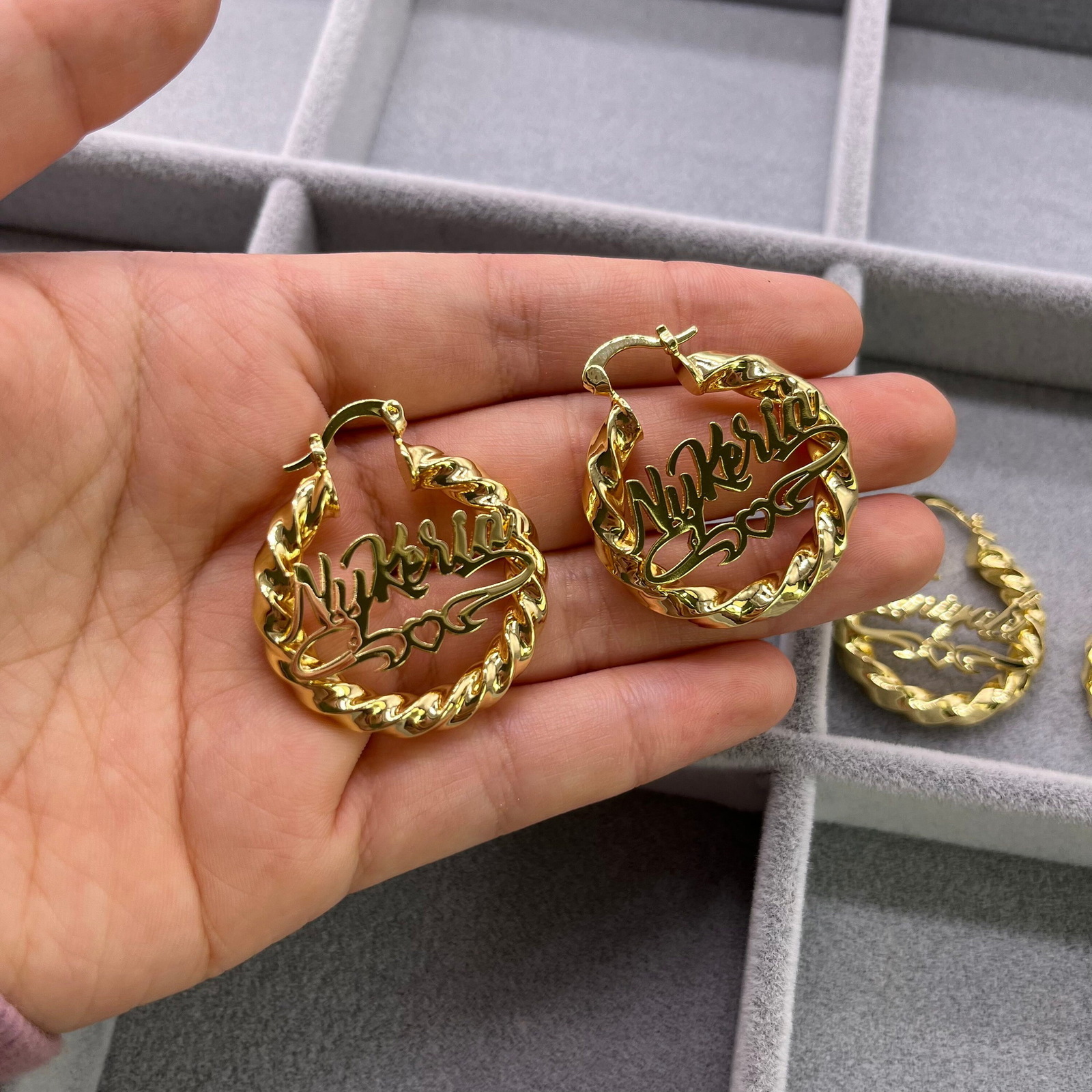 Personalized Stainless Steel Name Coarse Thread Earrings DIY English Letter Mini Childrens Hoop Heart Stud Earrings 241128