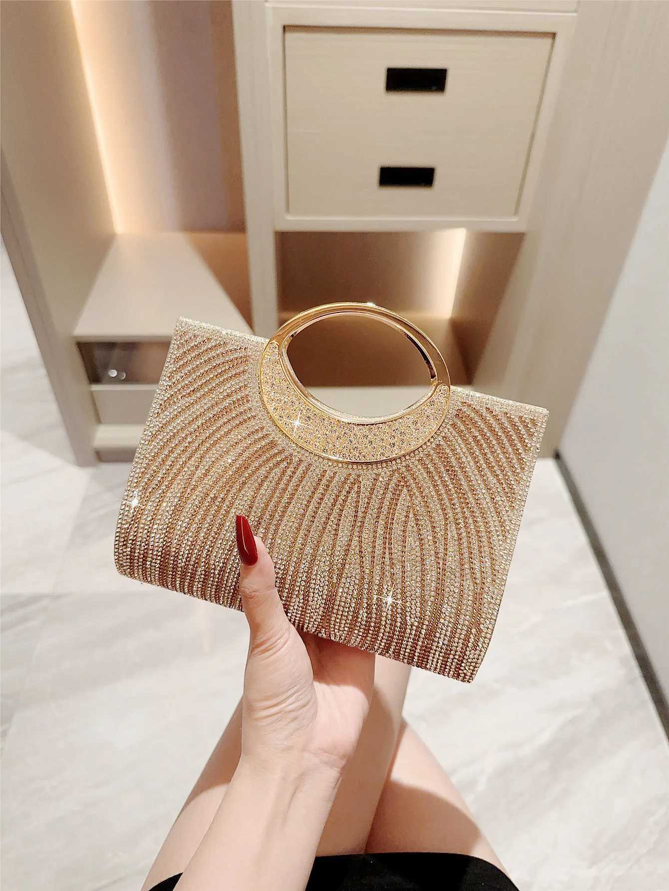 Fashion banquet bag sparkling rhinestone striped handbag wedding bridesmaid bag evening party bag formal dress bag shoulder Z250618