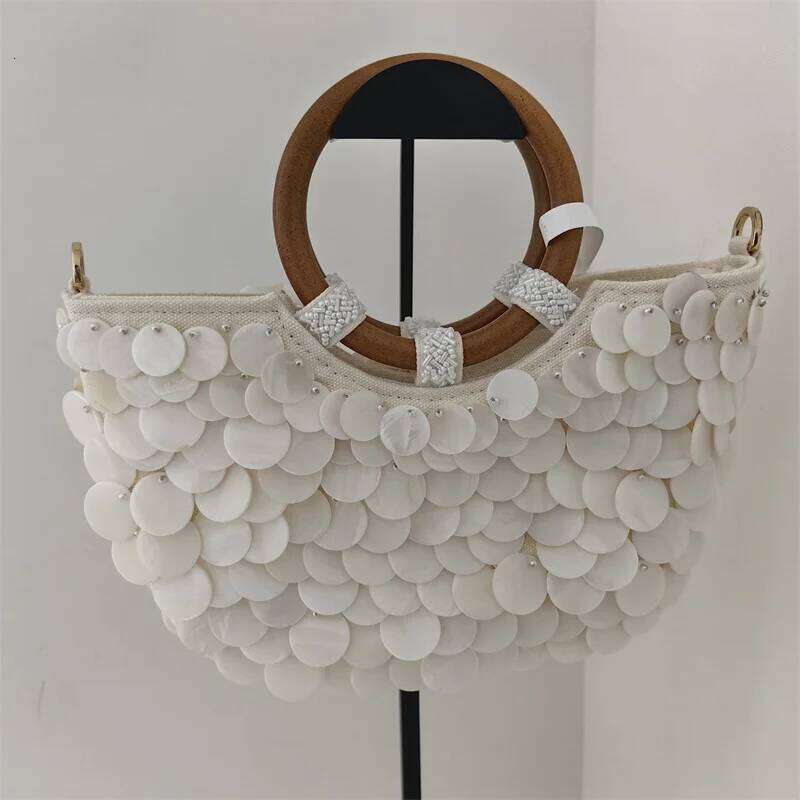 Handmade Handbags Fashion Wooden Circular Handle Women's Natural Shell Beaded Luxurious Design Summer Beach Tote Bag