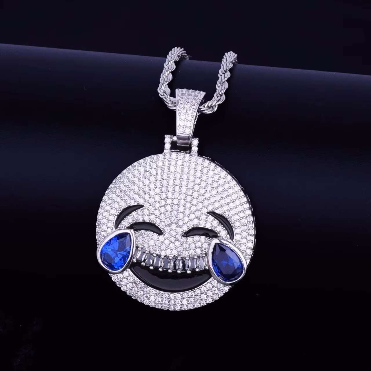 18K Gold .925 Silver Micro Pave Moissanite Pendant Charm Fun Face With Sparkling Laughing Design Hip Hop Style