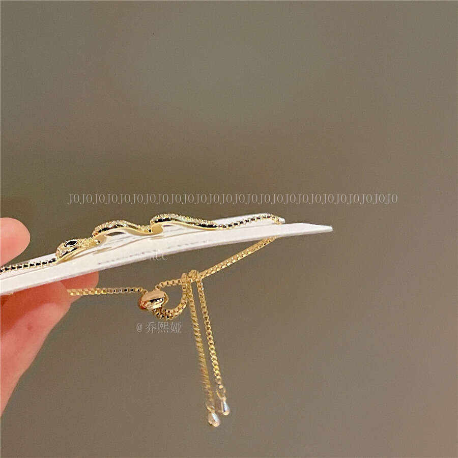 Elegant Socialite 2023 Micro-Inlaid Snake-Shaped New Niche Versatile Ins Style High-End Sense Jewelry Bracelet