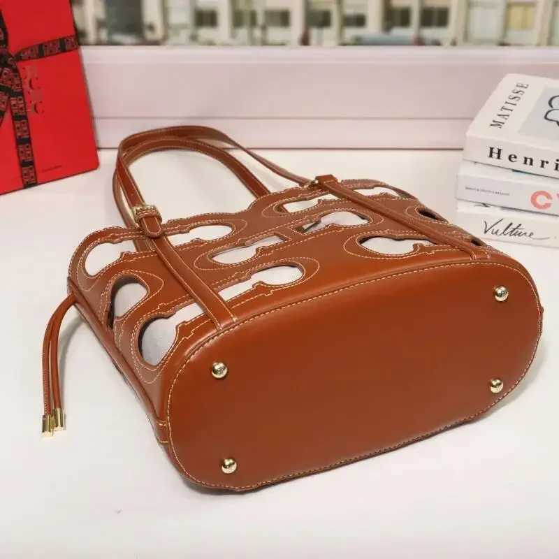 CH high-end reliable brand hollow design womens handbag large capacity simple solid color womens shoulder bag B250618