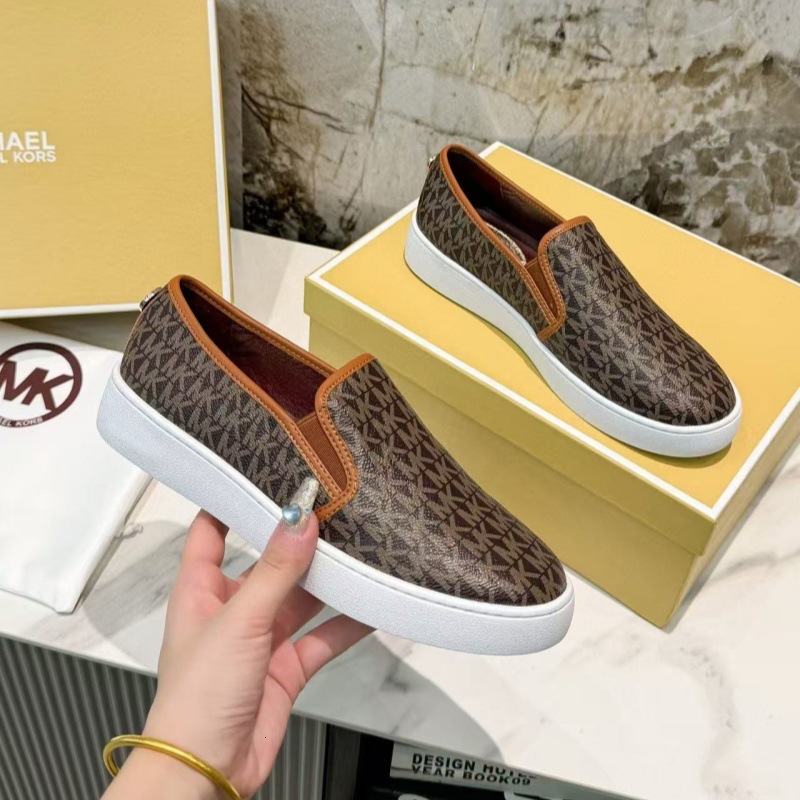 Designer Shoes Ship… - image