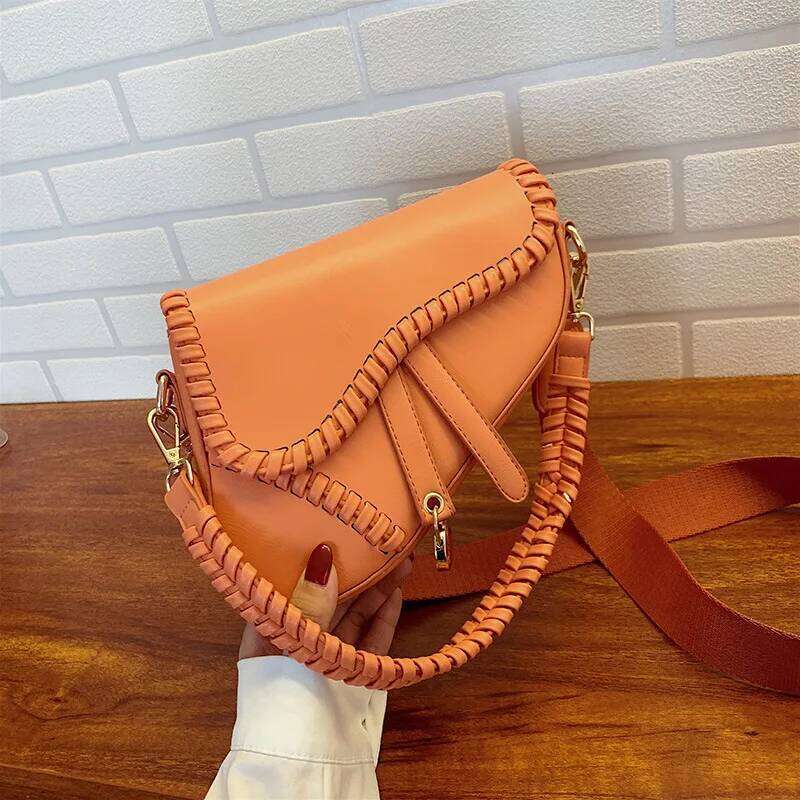 Fashionable Girl Simple and Versatile Tote Women's Personality Vintage Shoulder French Premium Textured Crossbody Bag Co