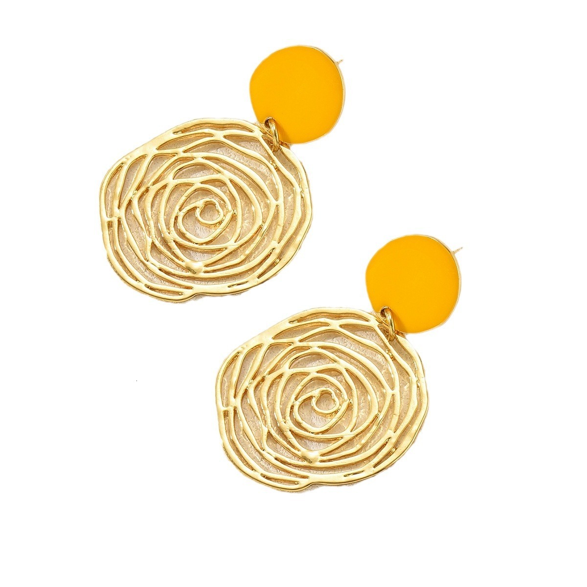 Minimalist Earrings with Unique Petal Design, Gold Color, Versatile Ins Style, Trendy Girl Earrings, Studs