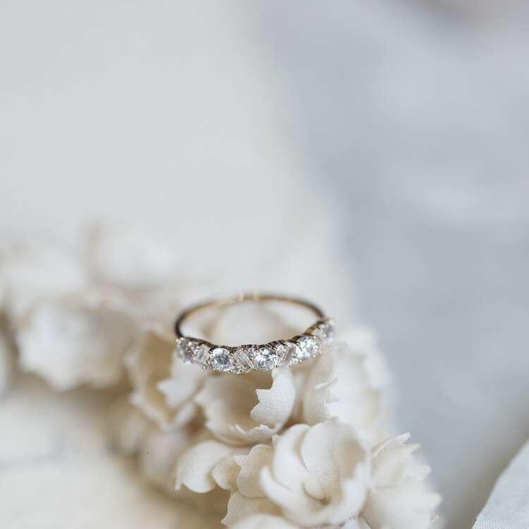 Stille Nacht Silent Night Snow Flash Defying High-Quality Full Diamond Zircon Luxury Sense Ring