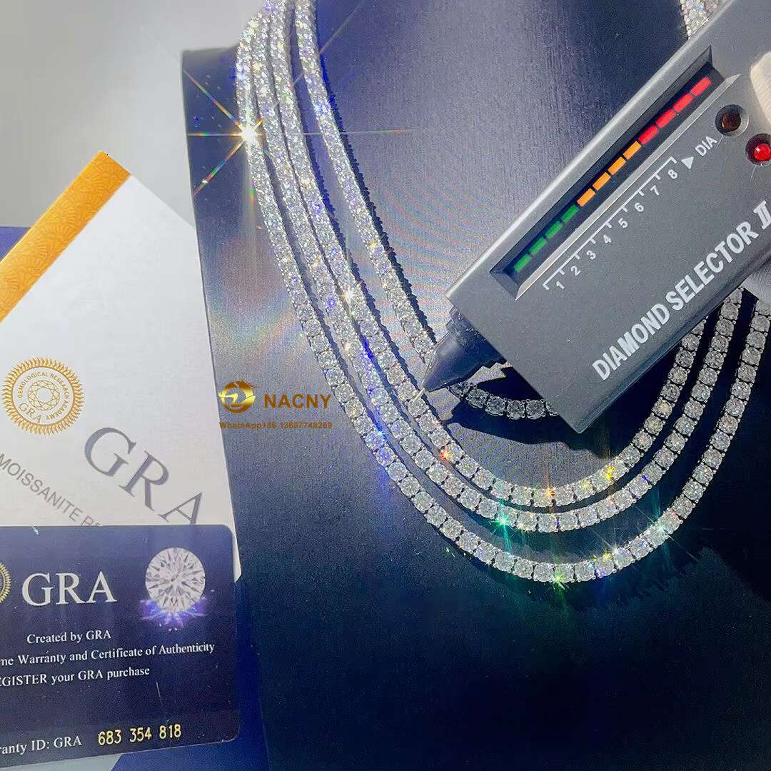Custom 925 Sterling Silver VVS Moissanite Cuban Link Chain Hip Hop Style Ice Out Mossanite Necklace