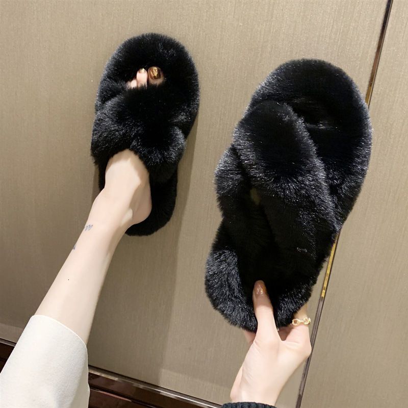 Women's fur slippers outdoor new Korean fashion shoes autumn and winter home indoor cotton slippers designer sandals slippers