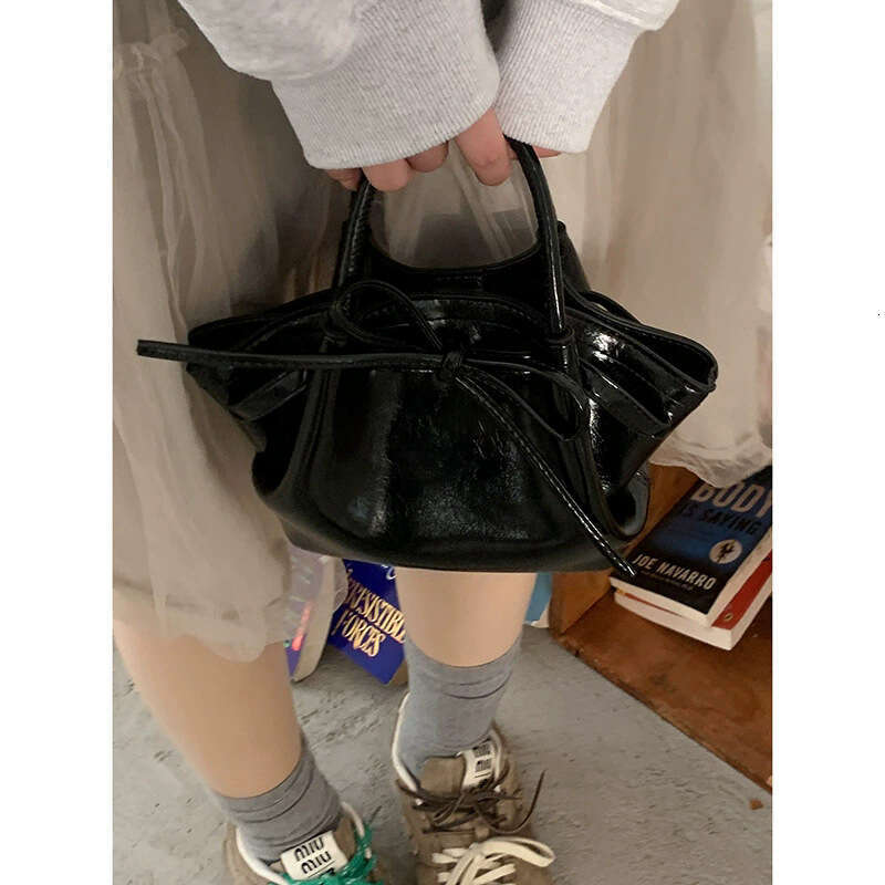 Korean Niche Handheld Basket for Women 2025 Spring Summer New Fashion Trendy Bucket New with Bowknot Crossbody Bag