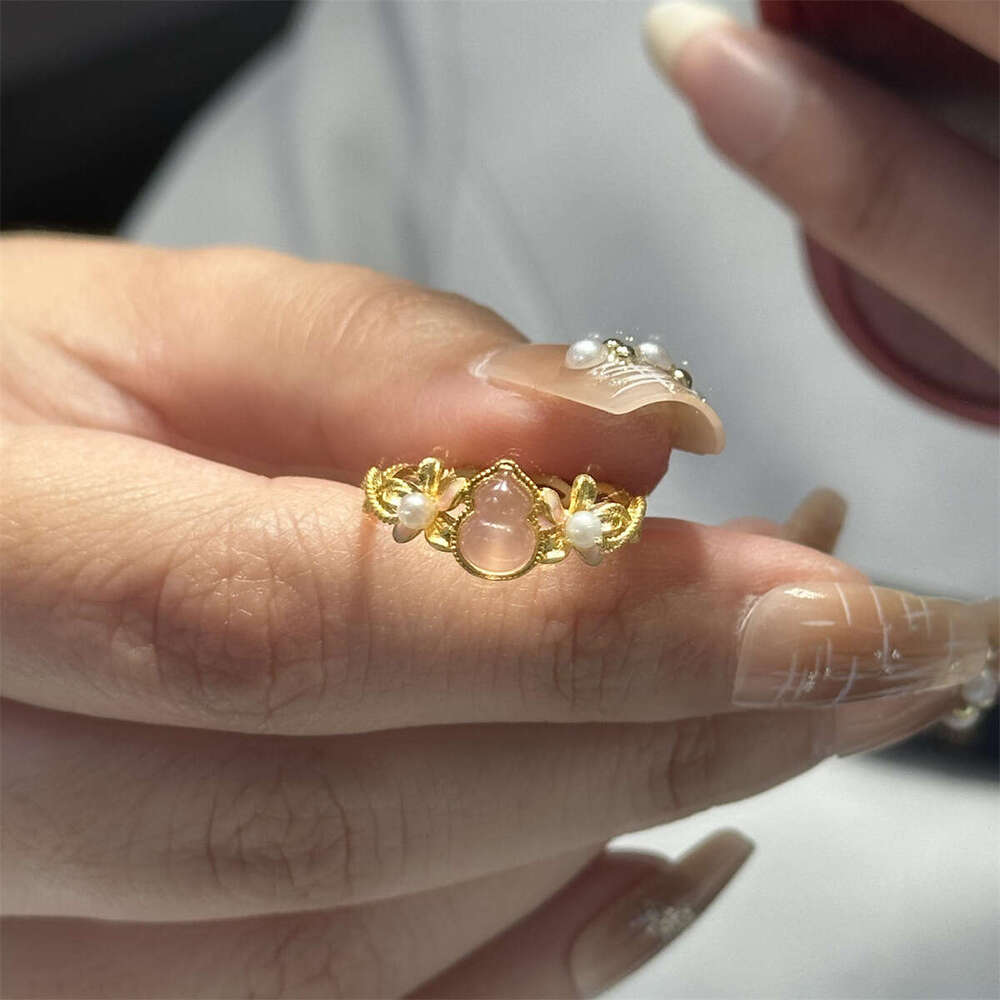 New Chinese Style Peach Cardamom Powder Gourd Women's Niche Design High-end Luxury Exquisite Versatile Fortune Purple Ring