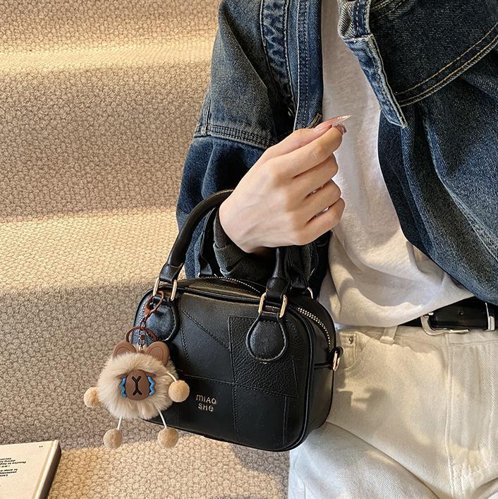 Free shipping designer Vintage Niche Patchwork Handbag Bowling Bag New Women Fashion Versatile High-end Shoulder Bag Crossbody Bag
