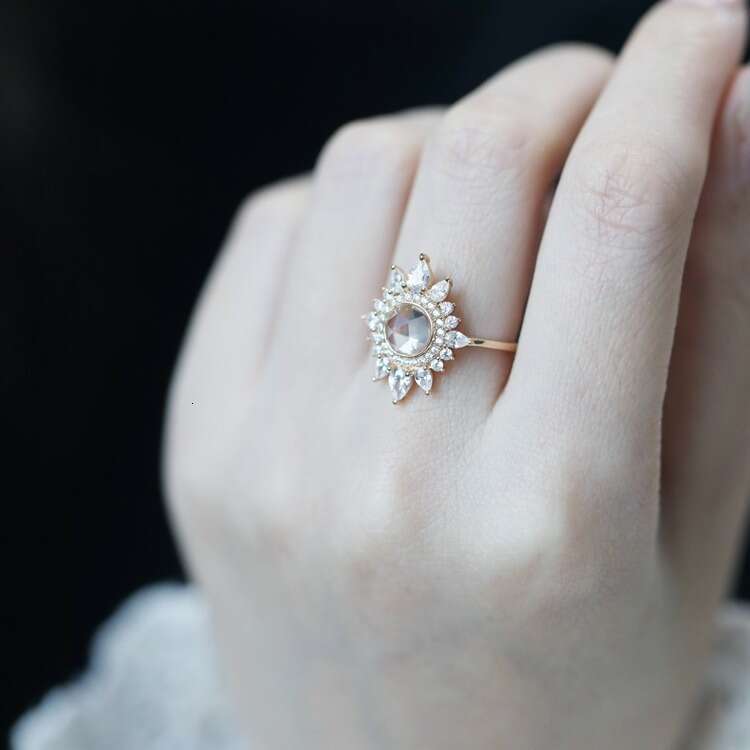 Hedwig's Theme High Imitation Luxurious Natural White Topaz Versatile Ring