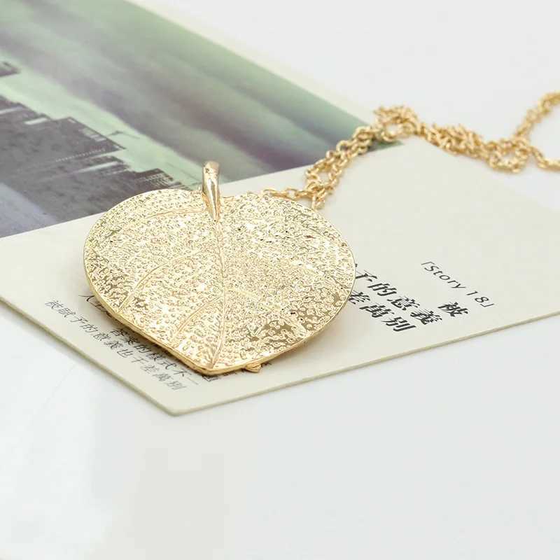 1PC Charm Gracef Shiny Golden Exquisite Pendant Necklace Long Sweater ChainC250617