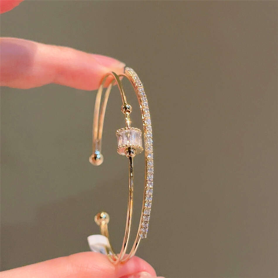 Xiaoman Waist Dongdaemun Niche Circle 2024 Versatile Simple Bracelet Women's Elegant Jewelry