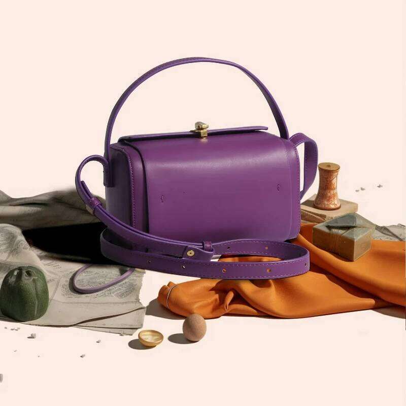 Handheld Box Women's New Fashionable Berry Purple Boston Bag, Versatile, Niche, Light Crossbody Bag