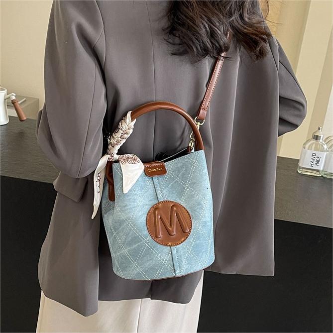 Free shipping designer Handbag Tote Bag Women Bag Spring Summer New Versatile Denim Bucket Bag Niche Texture Crossbody Bag