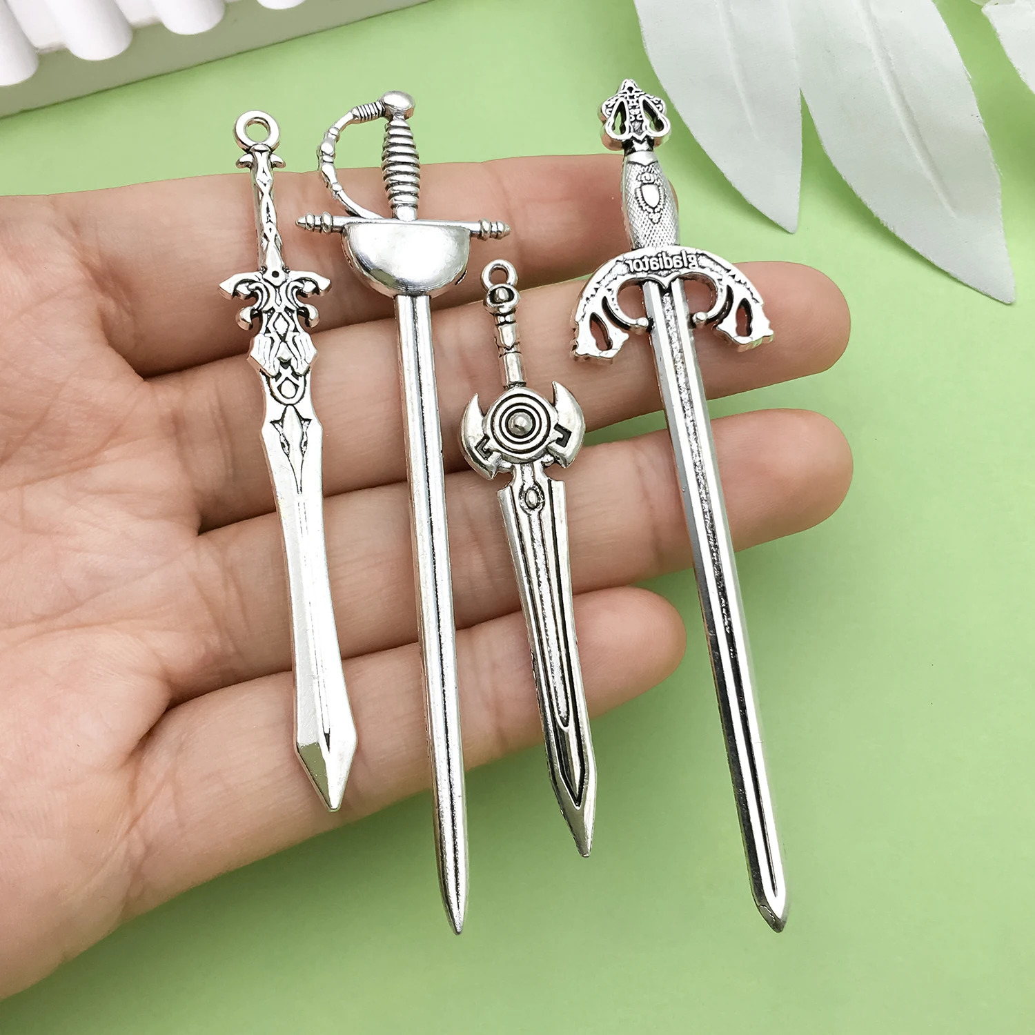 20pcs Vintage Sword n Charms Alloy Weapon Pendants for DIY Bracelet Necklace Jewelry Making Accessories 250609
