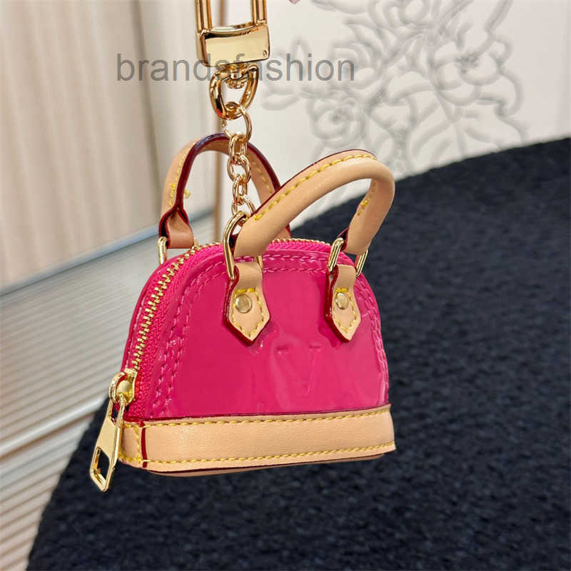 Designer Keychain For Women Bag Charm Keyring Fashion Mens Key Chain Leather Keychains Luxury Mini Bag Pendant