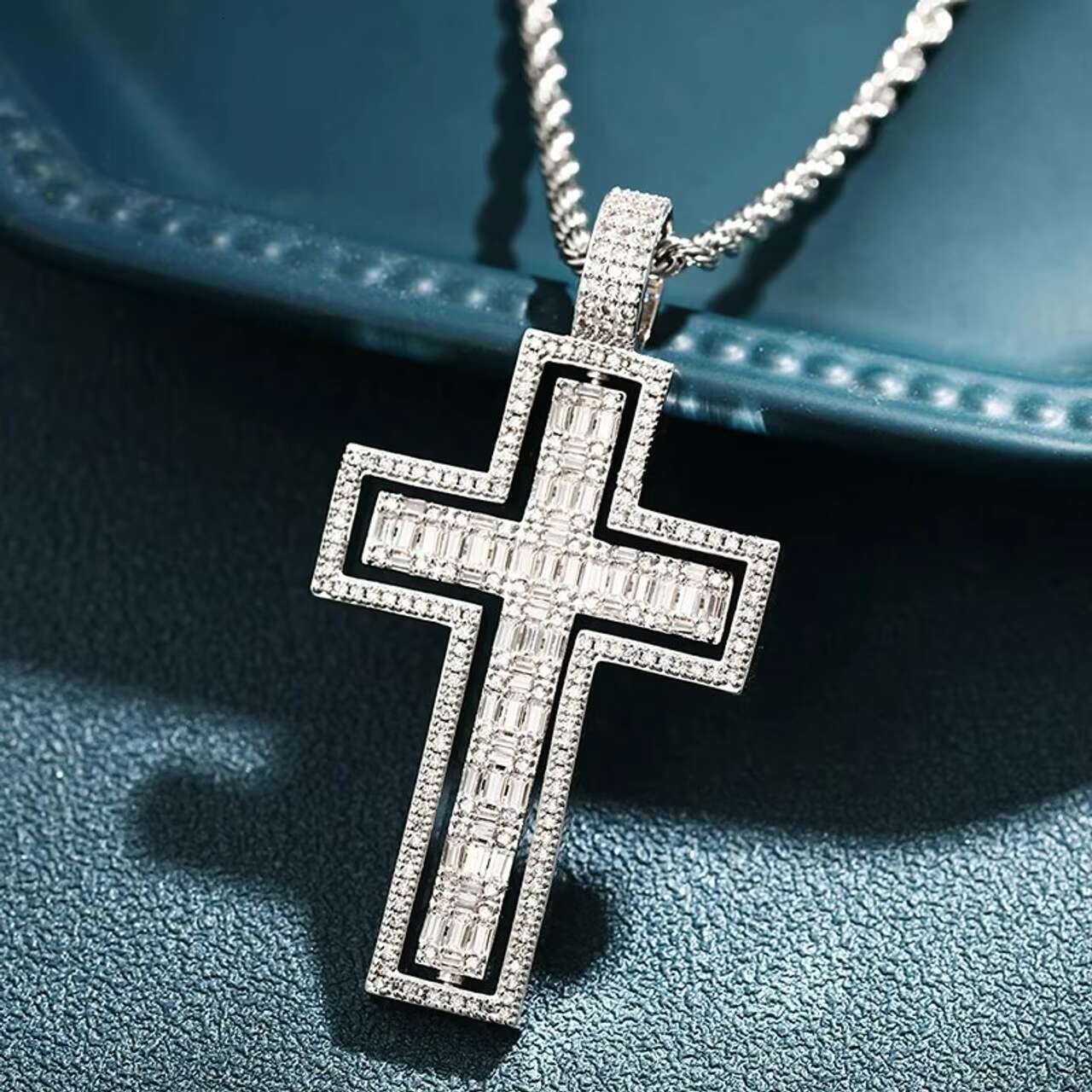 Stylish Mens Rotatable Baguette Stone Reversible Unique Hip Hop Cross Pendant New Arrival Mens Moissanite Pendants Charms