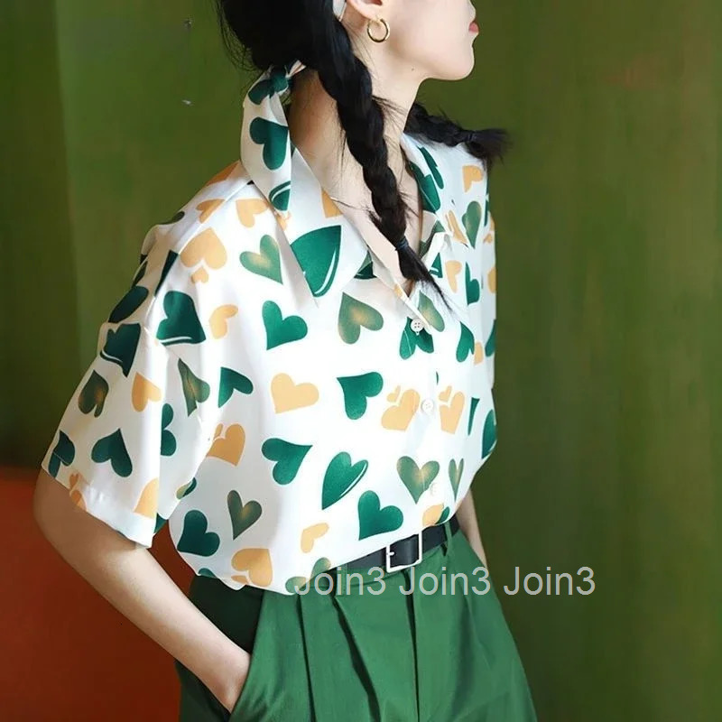 Woman Top Love Shirts Blouses for Women Green New Collection 2025 Elegant and Youthful S Y2k Fashion Clothing Sales Cool Cute