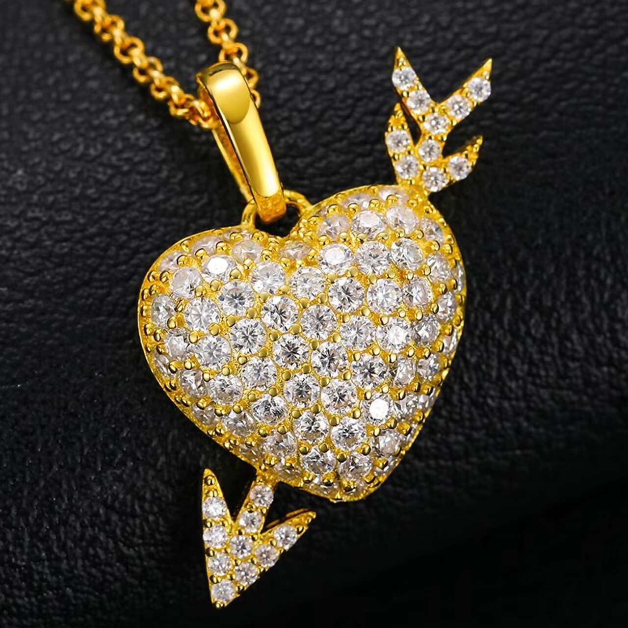Luxury Solid Sterling Silver Heart with Arrow Pendant Necklace New Design VVS Moissanite Diamond for Men Women