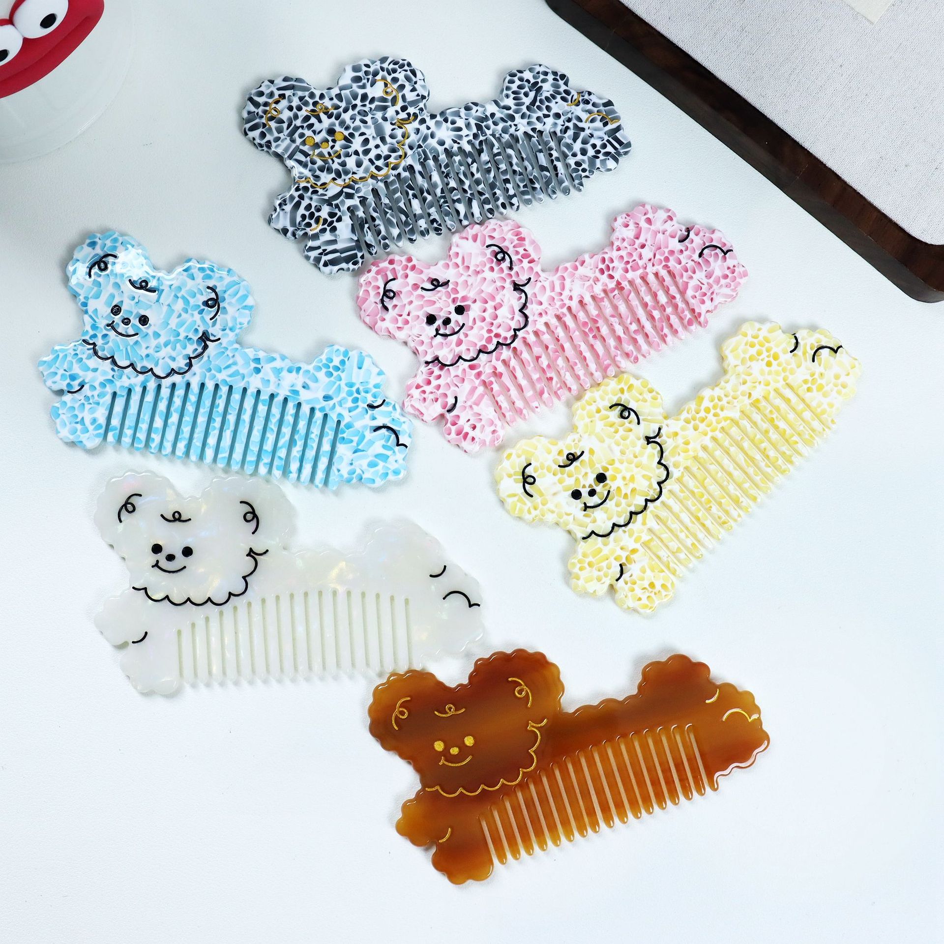 Wholesale Cute Cartoon Dog Designed Pocket Hair Comb Thickened Acetate Anti Static Hair Combs Portable Hair Tools Accessories