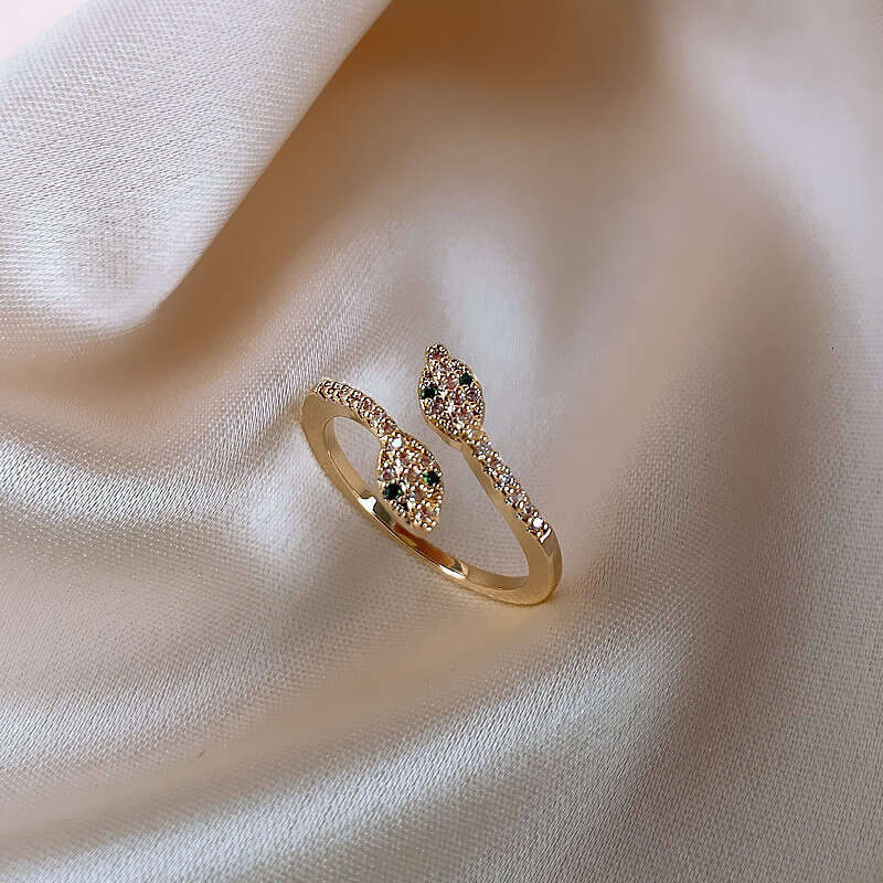 Exquisite Chinese Style Open Ring for Women, Light Luxury Internet Celebrity Index Finger Ring, High-end Sense with Inlaid Diamond Snake Head Zodiac J