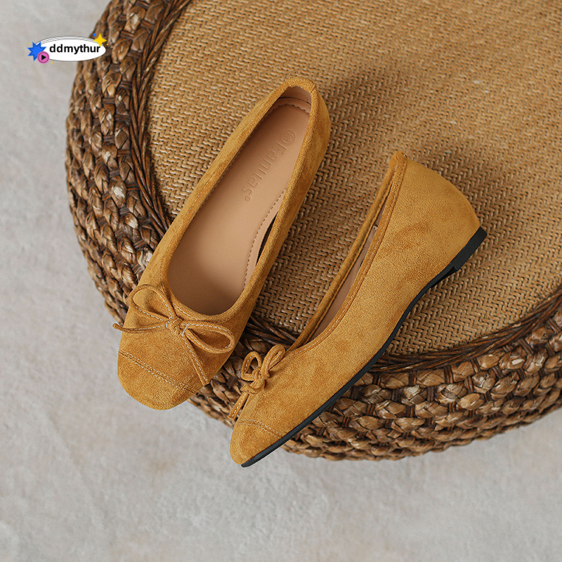 Fashion Flat Ballet Loafers 2025 Autumn New French Velvet Fairy Style Shallow Mouth Single Shoes for Women ddmythur