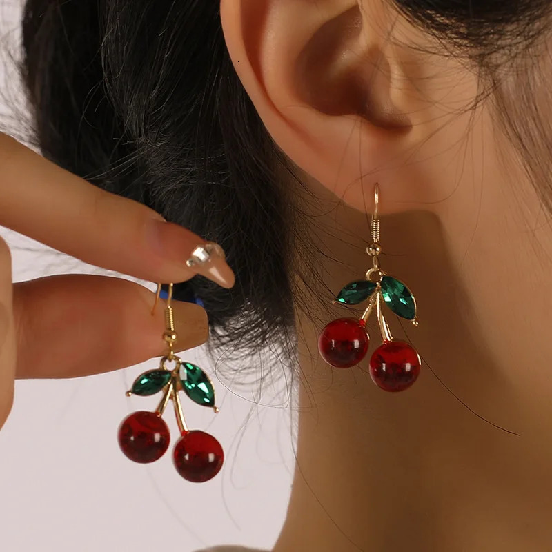 Green leaves red cherries high-end and versatile niche cherry earrings fresh and sweet style 250617