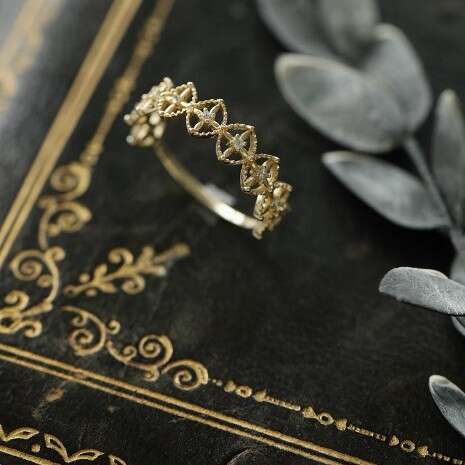 The poem of Gilgamesh.Luxurious and Exquisite Window Flower Lace Hollow Gold-Plated Open Ring