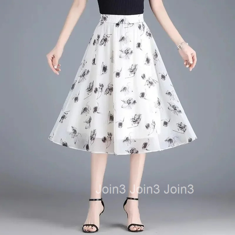 Woman Skirt Chiffon Midi Pleat White Pleated Streetwear New in Korean Style Casual Modest Fashion Y2k Vintage V Skirts for Women