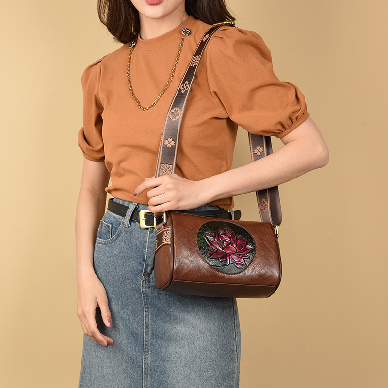 Free Shipping 2025 New Designer Bag Multi Functional Elegant Fashion High Quality Shopping Bag High End Ethnic Style Lotus Women's Single Shoulde
