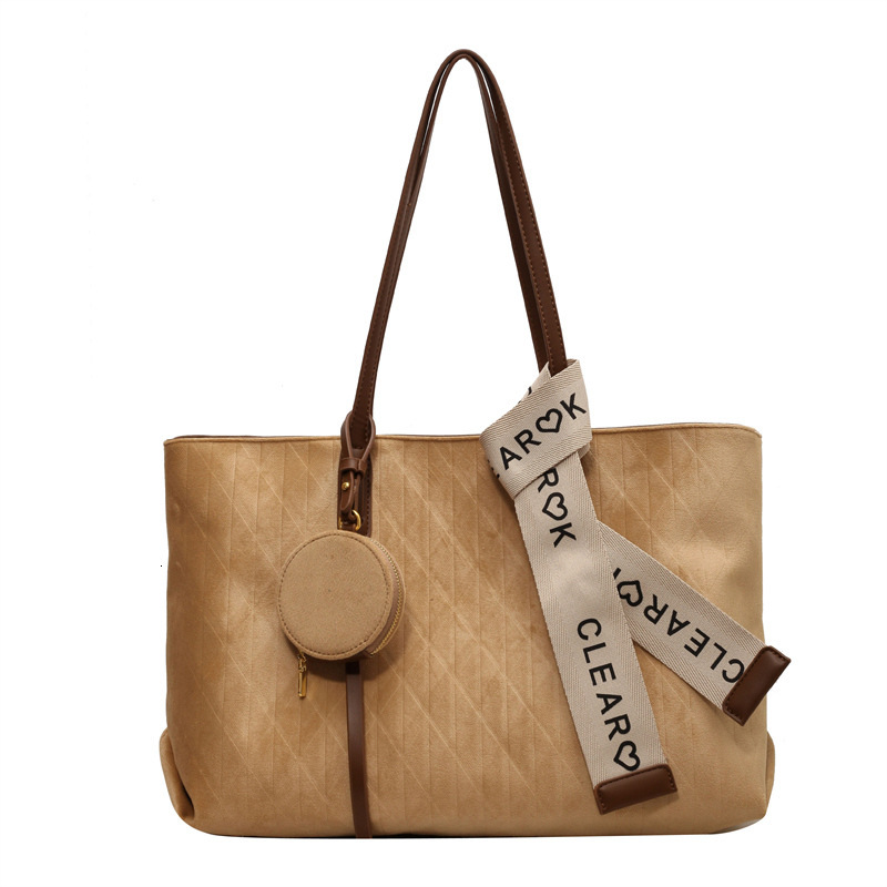 Free shipping designer Women Bag Large Capacity 2025 New Matte Retro Suede Shoulder Bag Trendy Fashion Tote Bag