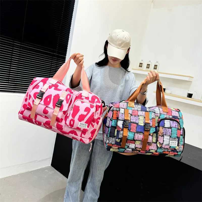 2024 New Fashion Capacity Gym Bags with Independent Shoes Warehouse Summer Outdoor Yoga Oxford Cloth Duffle Fitness Handbag W250618