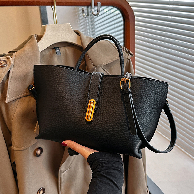Free Shipping 2025 New Designer Bag Multifunctional Genuine Leather Large Capacity Solid Color Commuting Shoulder Handbag High-end High-quality Shoppi
