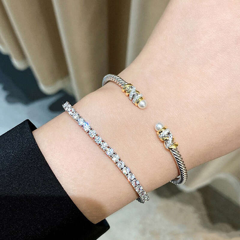 Luxury jewelry designer bracelet personality double pearl Fried Dough Twists opening bracelet female niche design high-level exquisite temperament ver