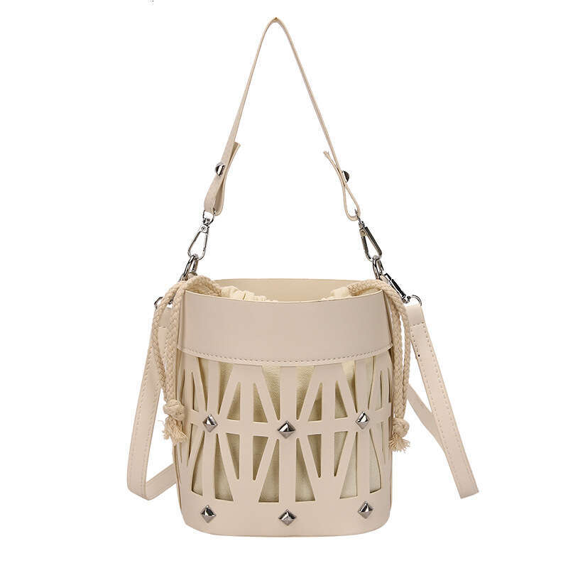 Trend 2025 Summer New High-End Hollow Mother-Daughter Bag Daily Commute Phone Miscellaneous Bucket Handbag