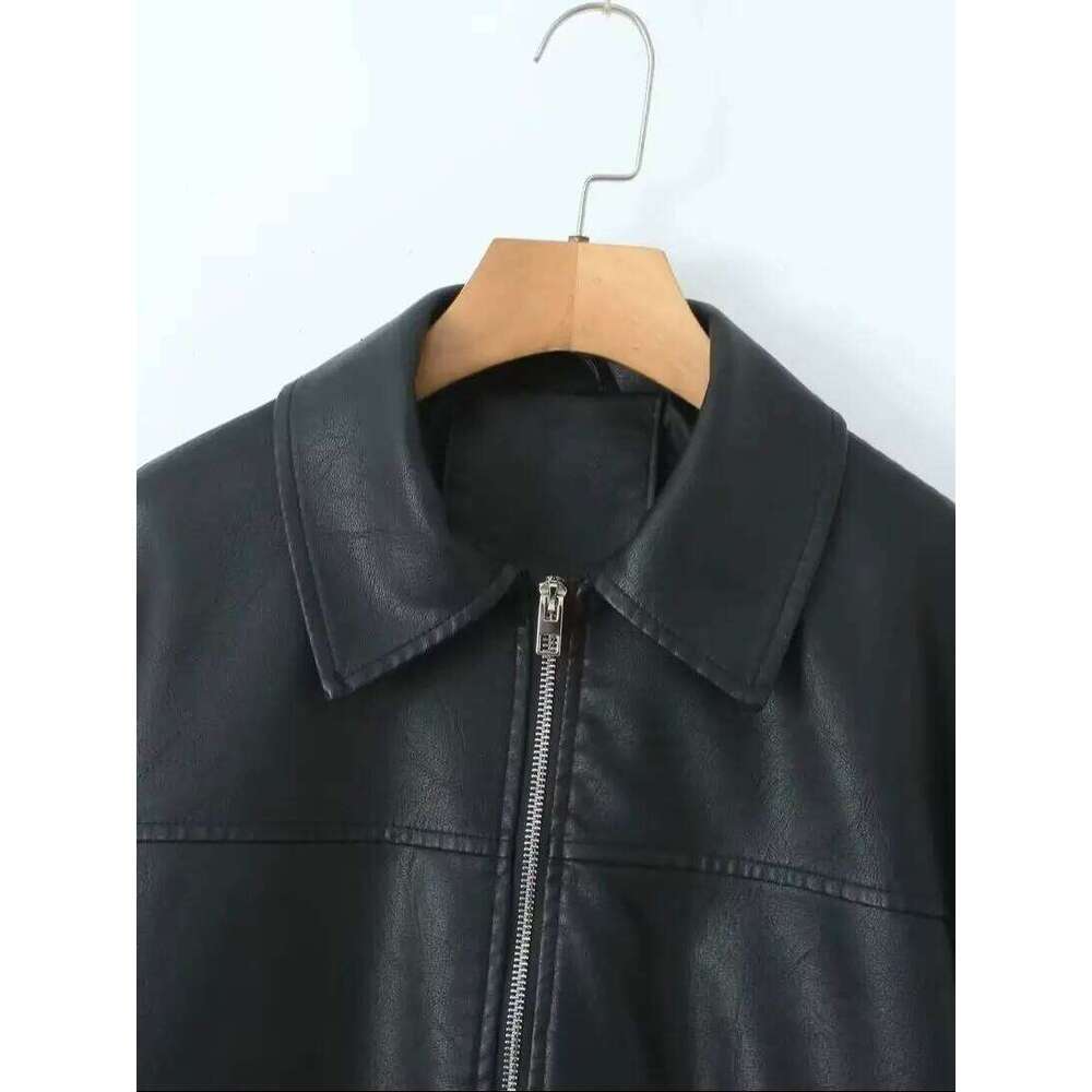Edgy Casual Designer Outerwear: Cozy Layered Bike Jacket Made from Durable Fake Leather Material