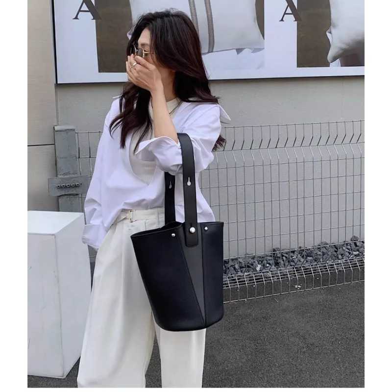 Premium Bucket Bag Womens Single Shoulder Crossbody Commuter Underarm Tote Bag High Appearance Large Capacity B250618