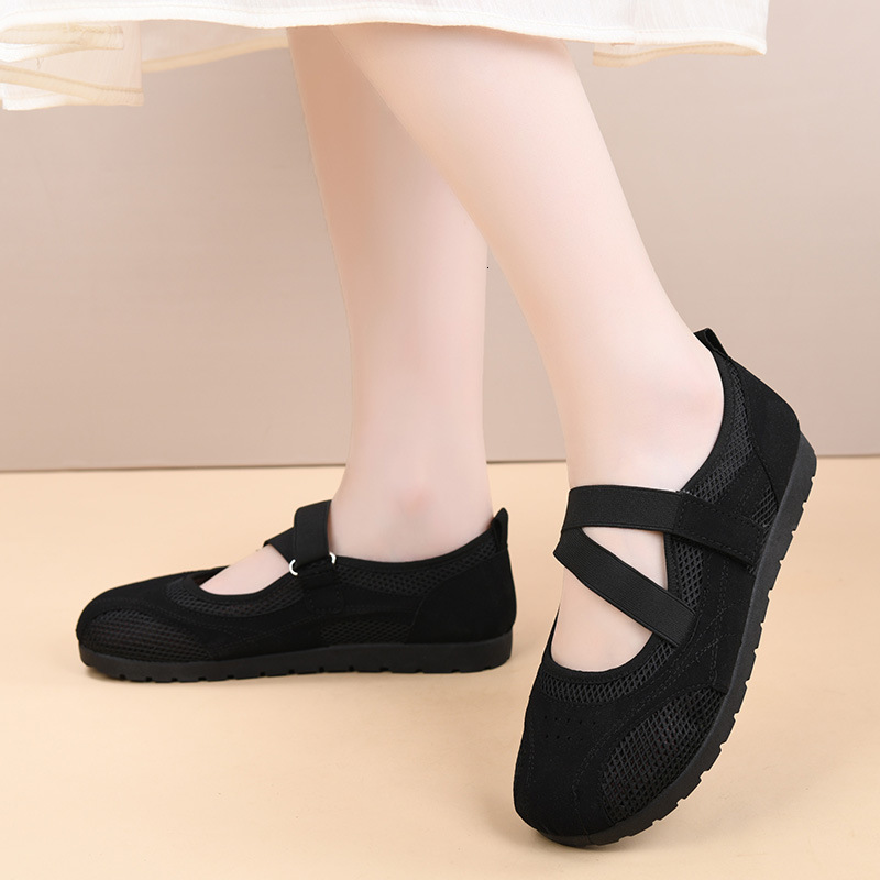 New Sports Mary Jane Women's Breathable Hollow Mesh Mom Thin Sole Ballet Style Versatile Casual Single Shoes for Women ddmythur