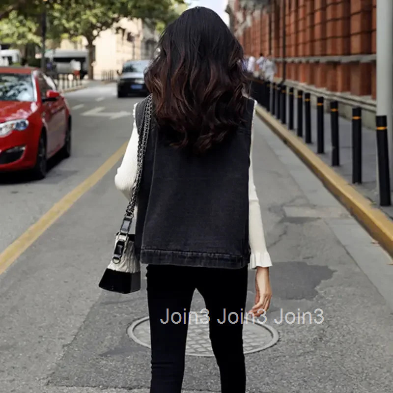 Warm Black Lady Giletes Clothes Fashion 2025 Autumn Insulated Womens Lamb Plush Vests Lightweight Padded Youthful Elegant Cheap