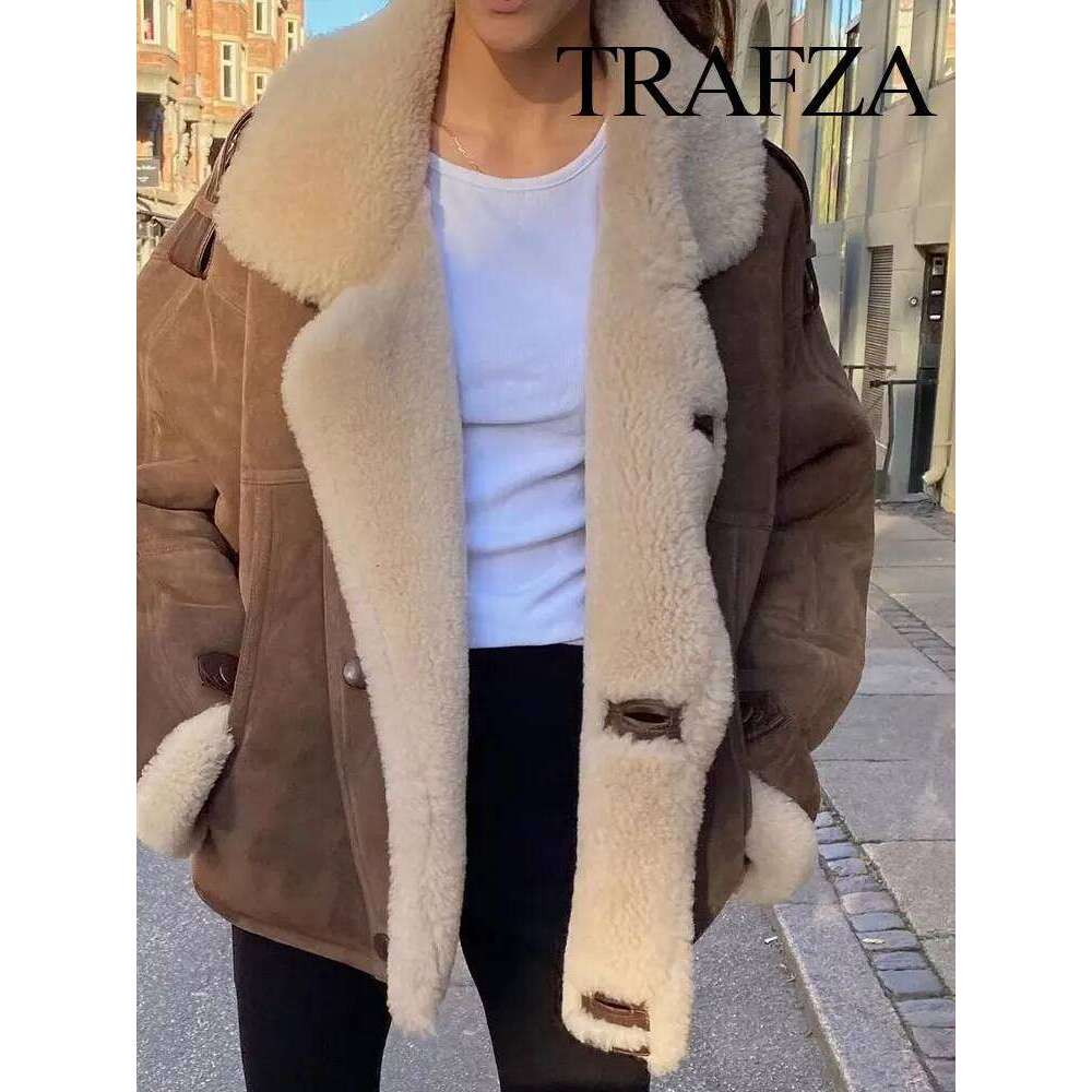 TRAFZA 2024 Winter Fashion Suede Lamb Wool Casual Retro Lapel Splicing Pocket Decoration Women's Street Jacket