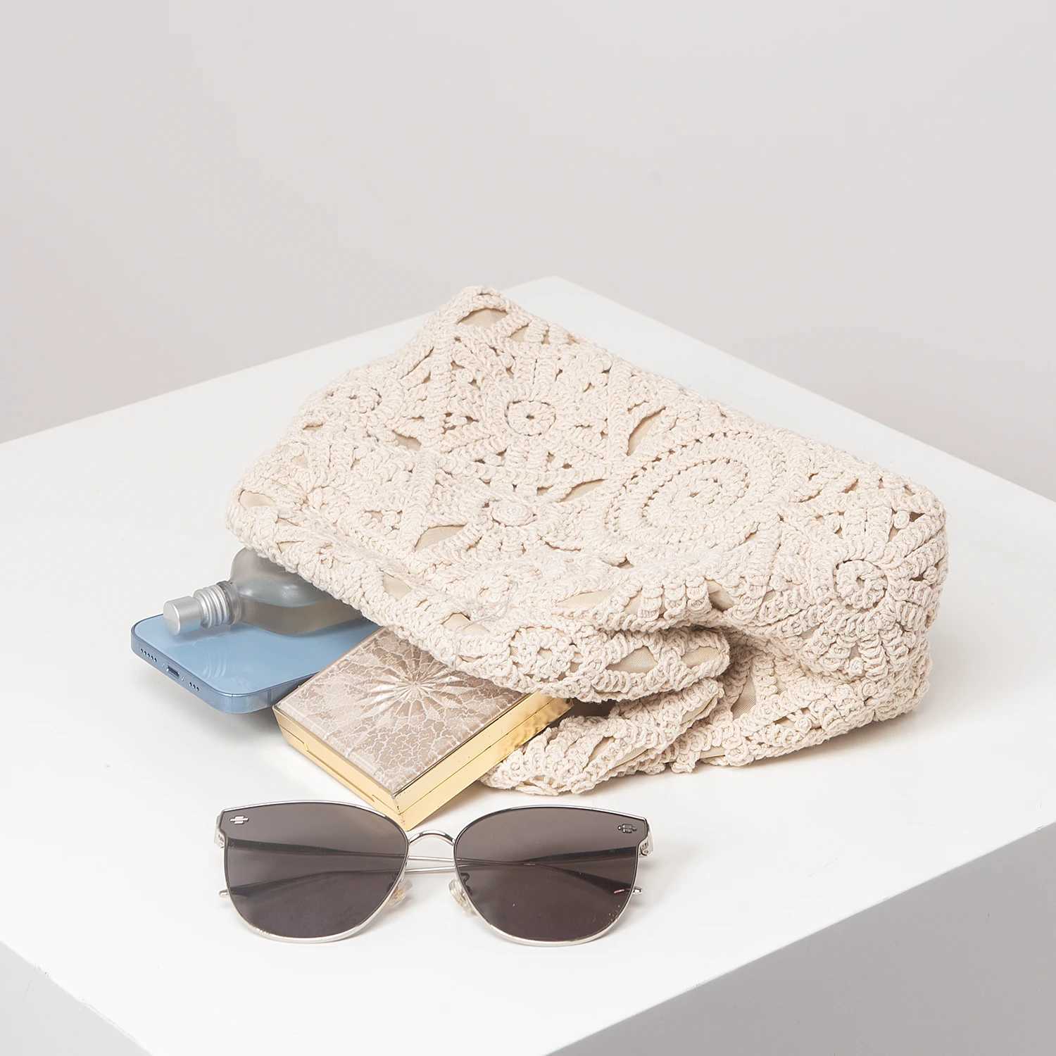 Pattern Hollow Woven Bag Simple Clutch Bag Bohemian Clip Bag Holiday Casual Straw Purse Beach Bag (Random Pattern) Z250618
