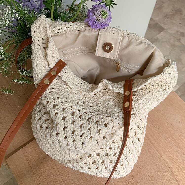 Large Capacity Woven Tote for Women 2025 New Summer New Crochet Cotton Rope Handbag Beach Shoulder Bag