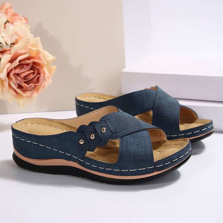 Wedge Flat Casual Slippers for Women 2024 New Cross Strap Solid Color Plus Size Versatile Shoes