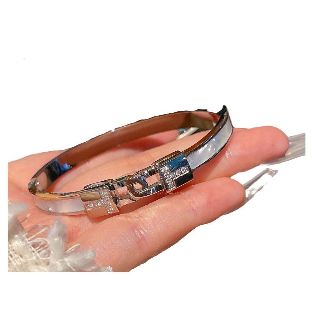 Sier High-End Micro-Paved Full Dia for Women 2023 Fashion Simple Titanium Steel Non-Fading Couple Bracelet