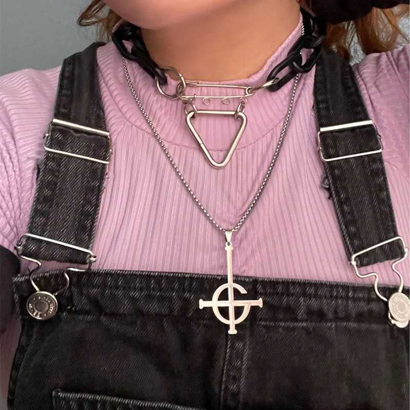 NamelESS Band BC StainlESS Steel Necklace Ghoul Cross Chain Musical Band Mask Grucifix Necklaces Jewelry collar de GHOST W250618